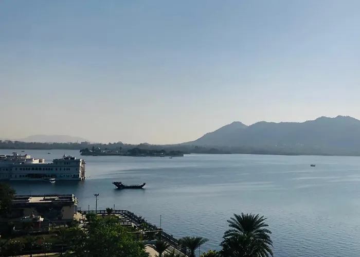 The Hostel Crown Udaipur